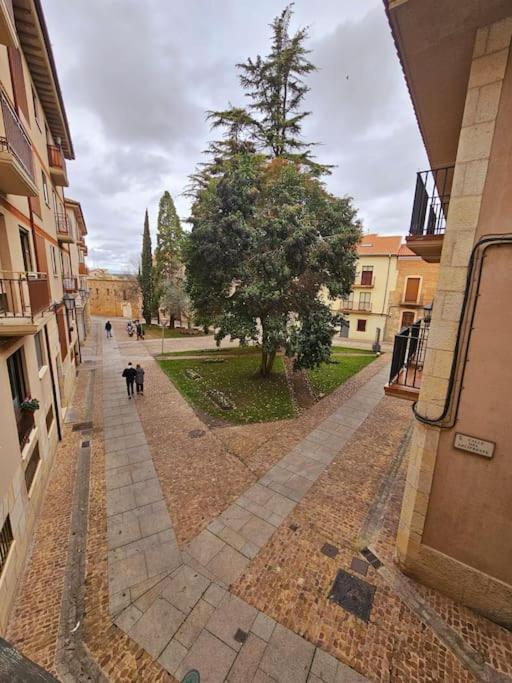 Centrico Piso En Pleno Romanico De Самора Екстер'єр фото